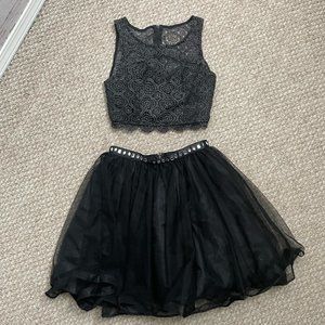 My Michelle black gray sparkle two piece set crop top tulle skirt size 3